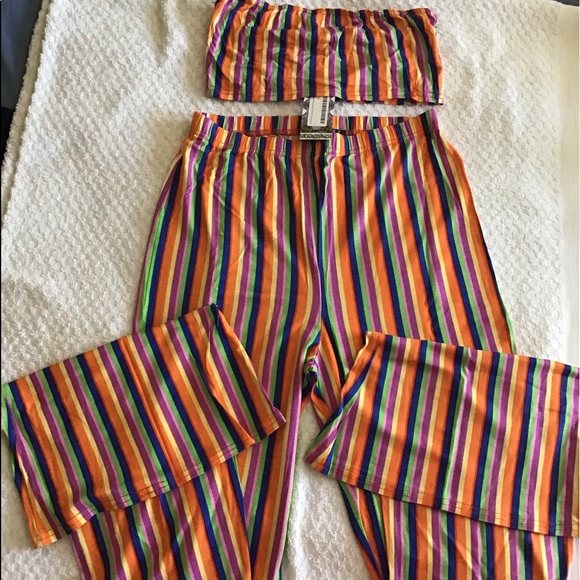 2 piece Bandeau set pants are flare - Picture 3 of 3